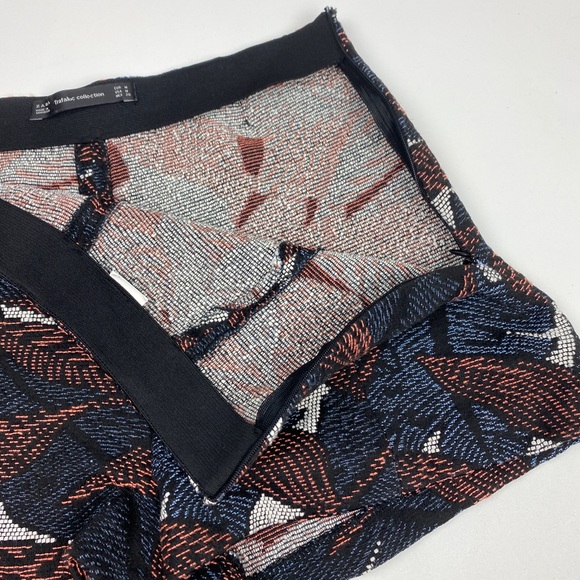Zara Trafaluc Collection Shorts Women’s Size M Jacquard Print - Picture 4 of 10